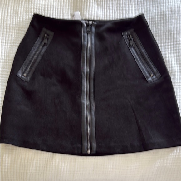 Dkny Dresses & Skirts - DKNY Black A-Line Mini Skirt for Work